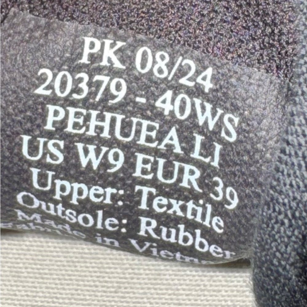 OluKai Pehuea Li Sneakers, Black & White Sand, NWT, Women’s Multiple Sizes - Picture 14 of 16